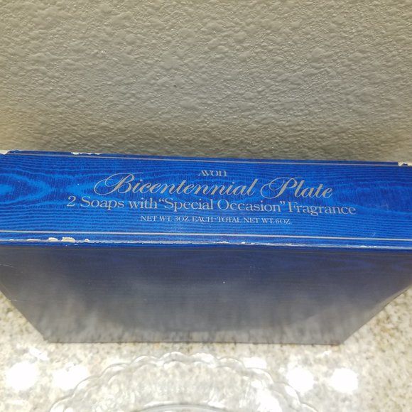 Avon 1976 Bicentennial USA Eagle Platter - George & Martha Washington Soap - Picture 12 of 13